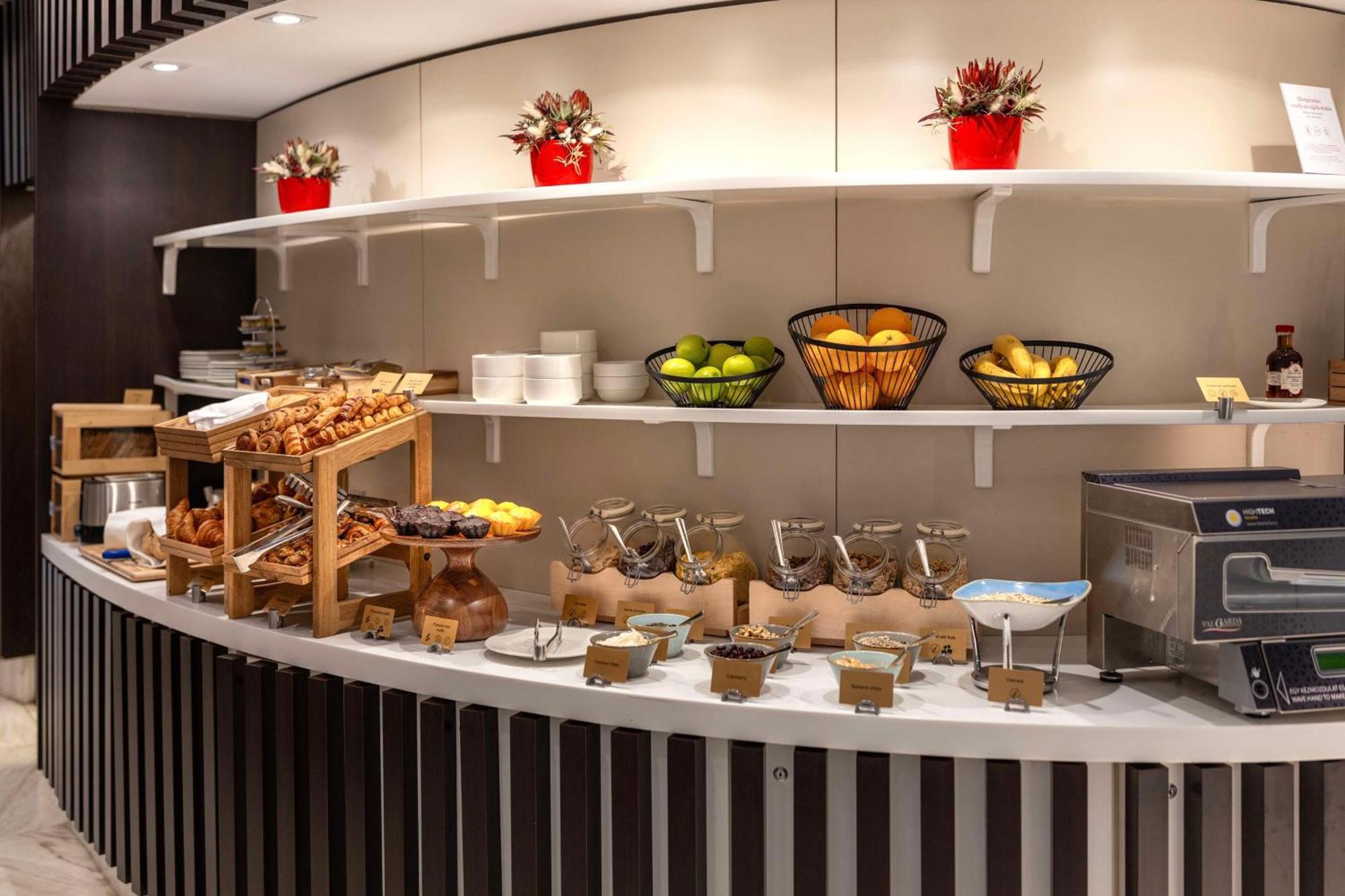 Nh Collection Center Hotel 4*